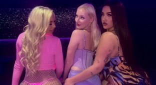 3 sisters rebelled against the strict prohibitions of the religious family and went into the sex industry (3 photos)
