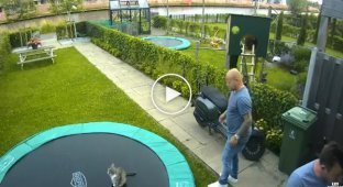The man wanted to play a prank on the cat, but it turned out the other way around