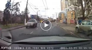 Плохой водитель облил пешехода в Одессе