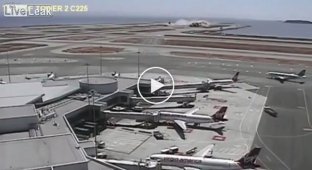 Видео неудачно посадки Азиана Эйрлайнз в аэропорту Сан-Франциско в 2013 году