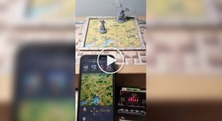 Фанат настолок сделал «живую» доску для игровых партий