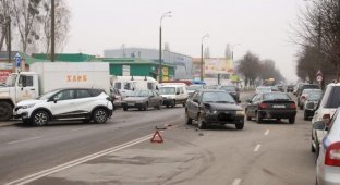 Глупое ДТП в Барановичах: ситуация читалась заранее (4 фото + 1 видео)