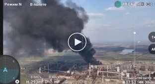 Fuel tanks are burning on the territory of a coke plant in occupied Avdiivka