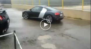 Первая парковка на Audi R8