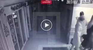 Появилось видео стрельбы в подземном переходе в Краснодаре