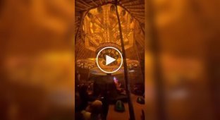 Impressive 18-meter Vesak lantern