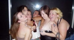 Пьяные женские прелести (49 фото)