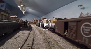 Поездка по игрушечной железной дороге мечты