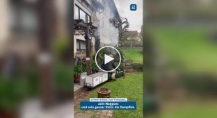 Залізниця у дворі будинку