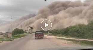 Spectacular footage of a sand whirlwind from Argentina