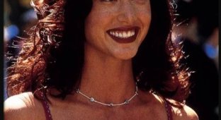 Shannon Elizabeth launched an OnlyFans page and announced a "new freedom" (4 photos)