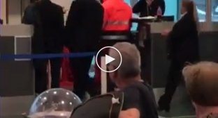 Женщина ударила сотрудницу аэропорта за то, что сама опоздала на рейс