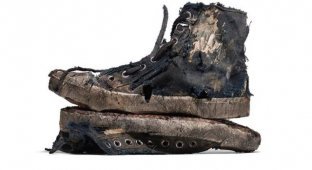 Balenciaga продает "рваные кроссовки" за 1850 долларов (10 фото + видео)