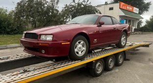 Rare Aston Martin sports coupe from the 90s spotted in Ukraine (6 photos)