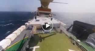 Piracy of the 21st century: Video of the hijacking of the Galaxy Leader, which was sailing from Turkey to India