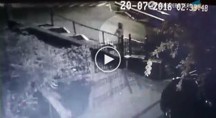 Появилось видео закладки бомбы под машину Павла Шеремета 