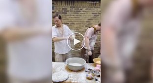 Пародия на индийскую уличную кухню
