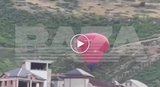 A balloon with people crashed on a mountain in Dagestan