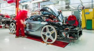 Repair of LaFerrari was estimated at the cost of a new supercar (1 photo)