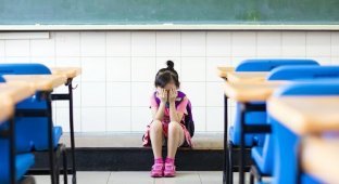 Американским школьникам, находящимся в депрессии, разрешили не ходить в школу (4 фото)