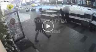 Посетитель московского бара ударил ножом оппонента