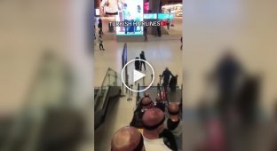 Лысеющие мужики слетаются в Турцию на пересадку волос