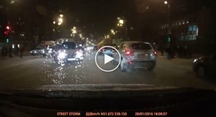 Неадекватные пешеходы в Воронеже или водитель легко отделался