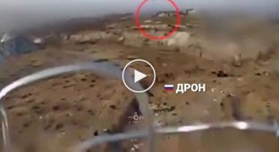 Ukrainian FPV drone shoots down Russian Mavic in Avdiivka direction