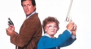 How Arnold Schwarzenegger forced Stallone to star in the worst film of his life - and was satisfied (15 photos)