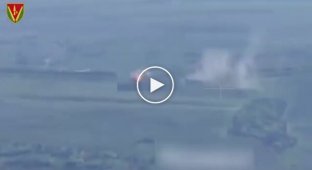 Артилеристи атакували російську самохідну артилерійську установку 2С19 Мста-С