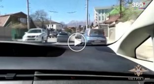 В Крыму оштрафовали водителя автомобиля Отдела по борьбе с коронавирусом