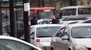 Пранкер показал истинное лицо привокзальных таксистов в Воронеже (мат)