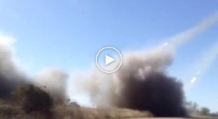 Русские боевики поливают Градом Донбасс (тише звук)