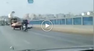 Китаец дисциплинирует свою жену