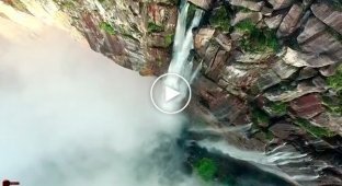 Самый высокий в мире водопада Анхель в Венесуэле  съемка с дрона