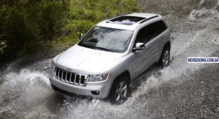Новые фото и видео Jeep Cherokee 2011 (18 фото + видео)