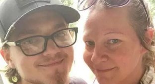 Женщина вышла замуж за 22-летнего друга своего сына (5 фото)