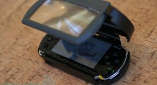 RealView V-Screen - повысет реалистичность игр на Sony PSP (7 фото + видео)