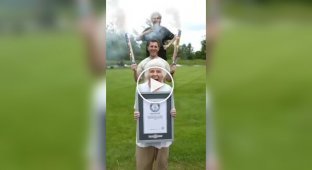 99-летняя бабушка установила мировой рекорд по крауд-серфингу