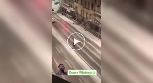 Скользкая дорога в Берлине превратилась в испытание для прохожих