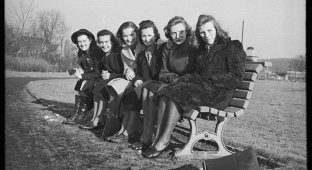 Мирная жизнь австрийцев в годы Второй мировой войны (15 фото)