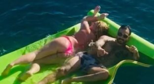 Britney Spears' latest suitor (4 photos)