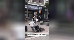 Street drummer performs RHCP hit, not knowing a band member is watching him