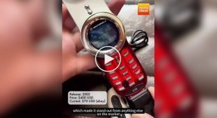 Телефони та незвичайні дизайни з минулого