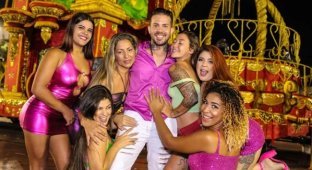 If I Were a Sultan: Like a Man with Five Wives celebrates Christmas (3 photos)