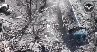 Украинские дроны-камикадзе атакуют российскую пехоту на Авдеевском направлении