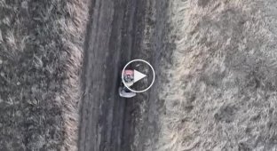 30th Brigade performs a complex drone grenade landing on a Russian ATV