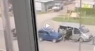 Місцевий житель підірвав себе в машині, коли російські силовики намагалися його затримати у місті Єйську Краснодарського краю
