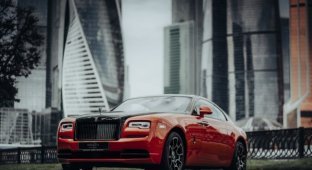 В Rolls-Royce представили машину «специально для москвичей» (8 фото)