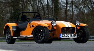 Caterham представили новую модель Seven Supersport (6 фото)